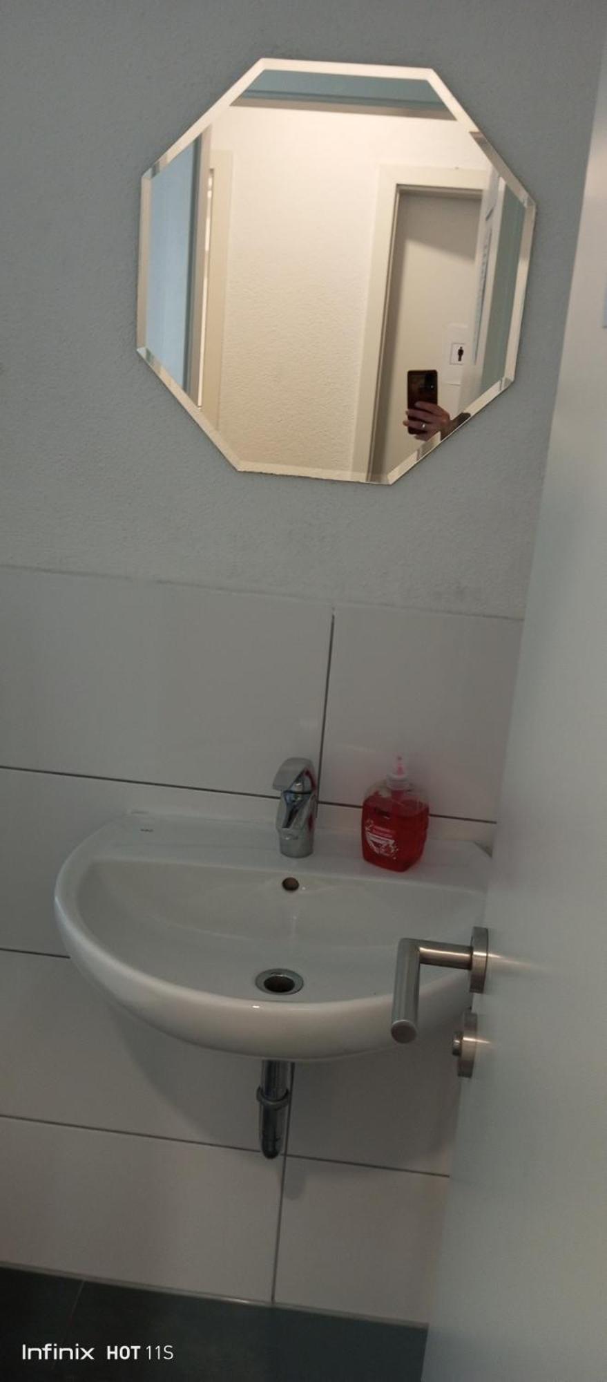 Gemuetliches Lisa Zimmer Mit Gemeinschaftskueche Heilbronn Zentrum Eksteriør billede