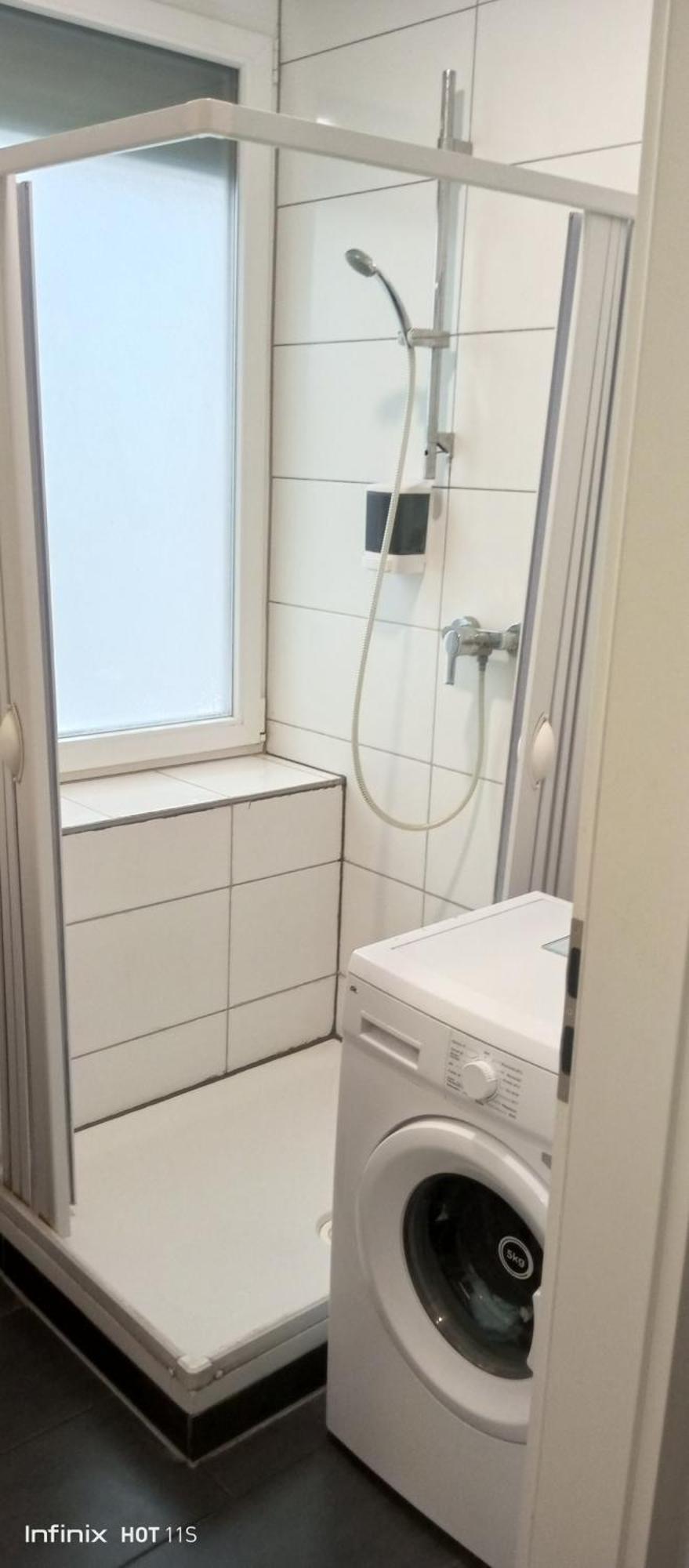 Gemuetliches Lisa Zimmer Mit Gemeinschaftskueche Heilbronn Zentrum Eksteriør billede