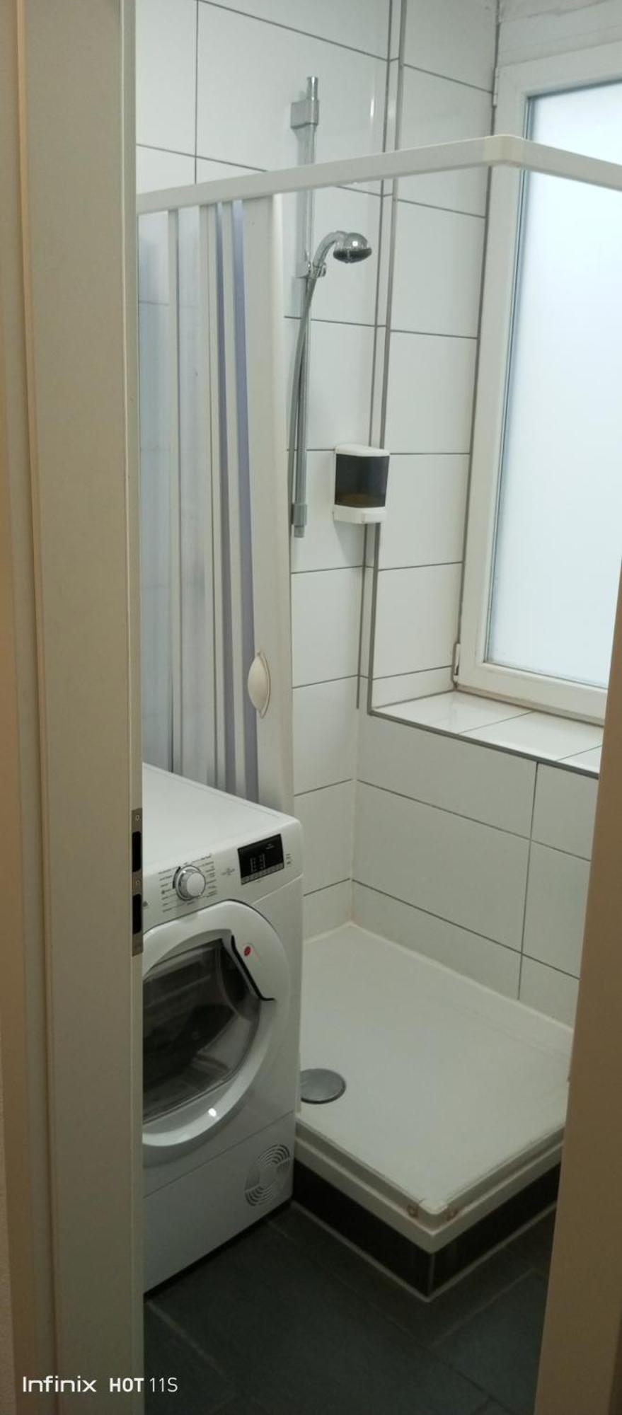 Gemuetliches Lisa Zimmer Mit Gemeinschaftskueche Heilbronn Zentrum Eksteriør billede