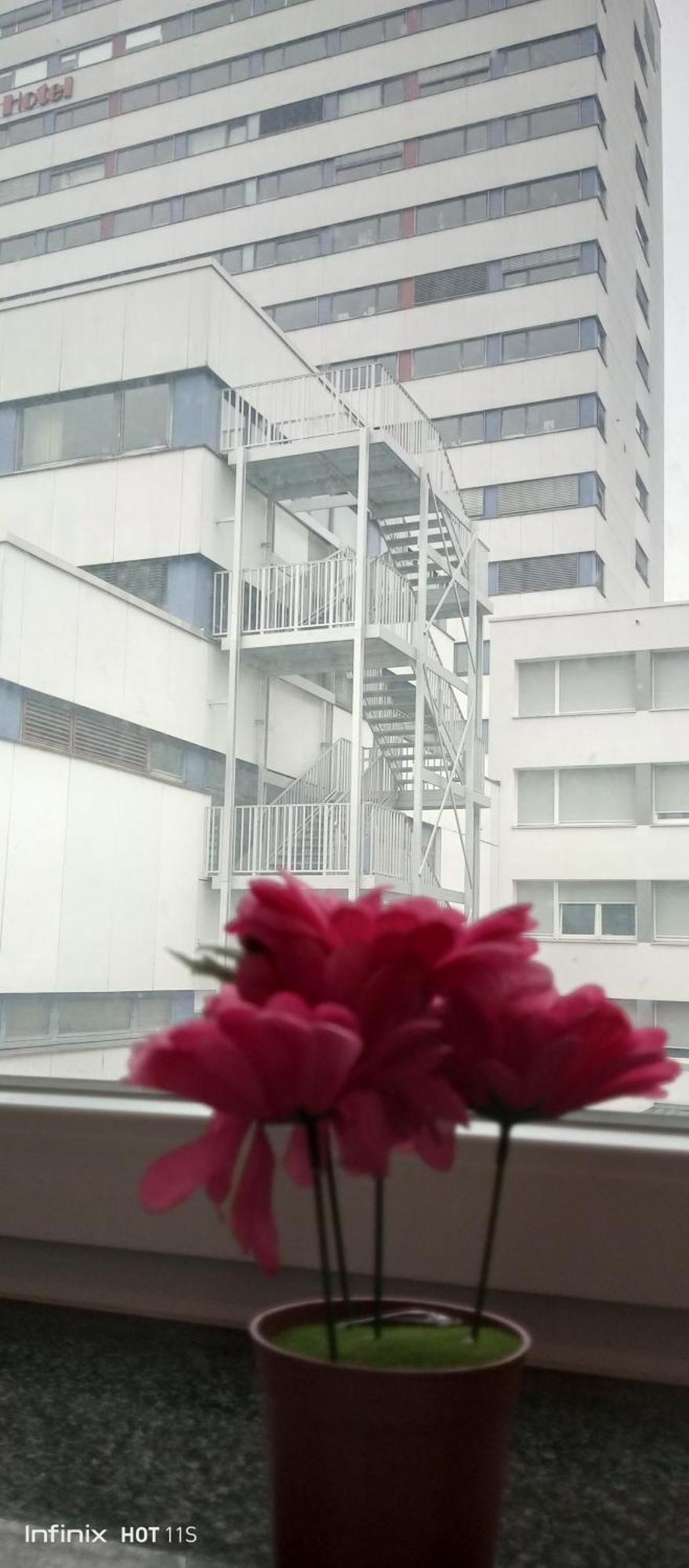 Gemuetliches Lisa Zimmer Mit Gemeinschaftskueche Heilbronn Zentrum Eksteriør billede